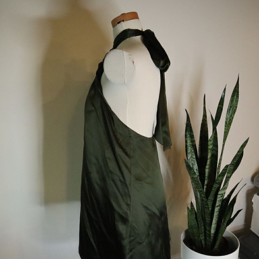 Alice + Olivia Olive Green Keyhole Halter Dress - Picture 9 of 13